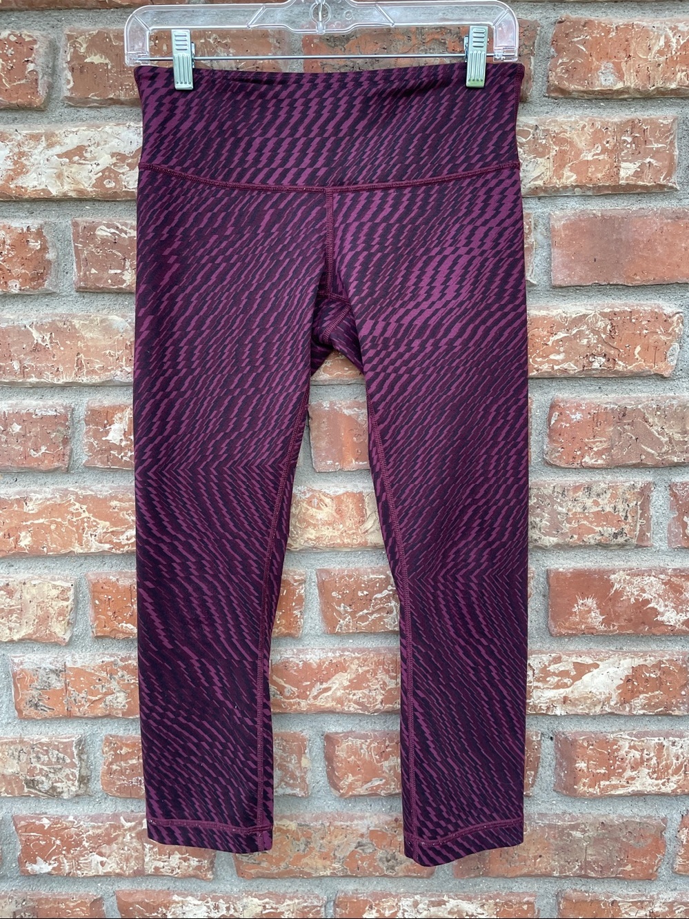 Lululemon  Women’s Burgundy Patterned Active Leggings